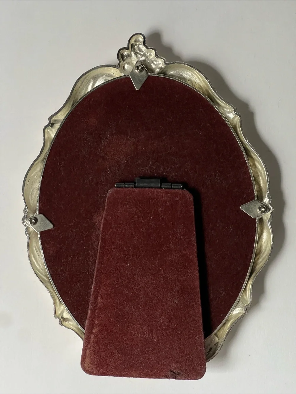 Vintage Telefloral  heavyweight, silver metal ornate oval picture frame